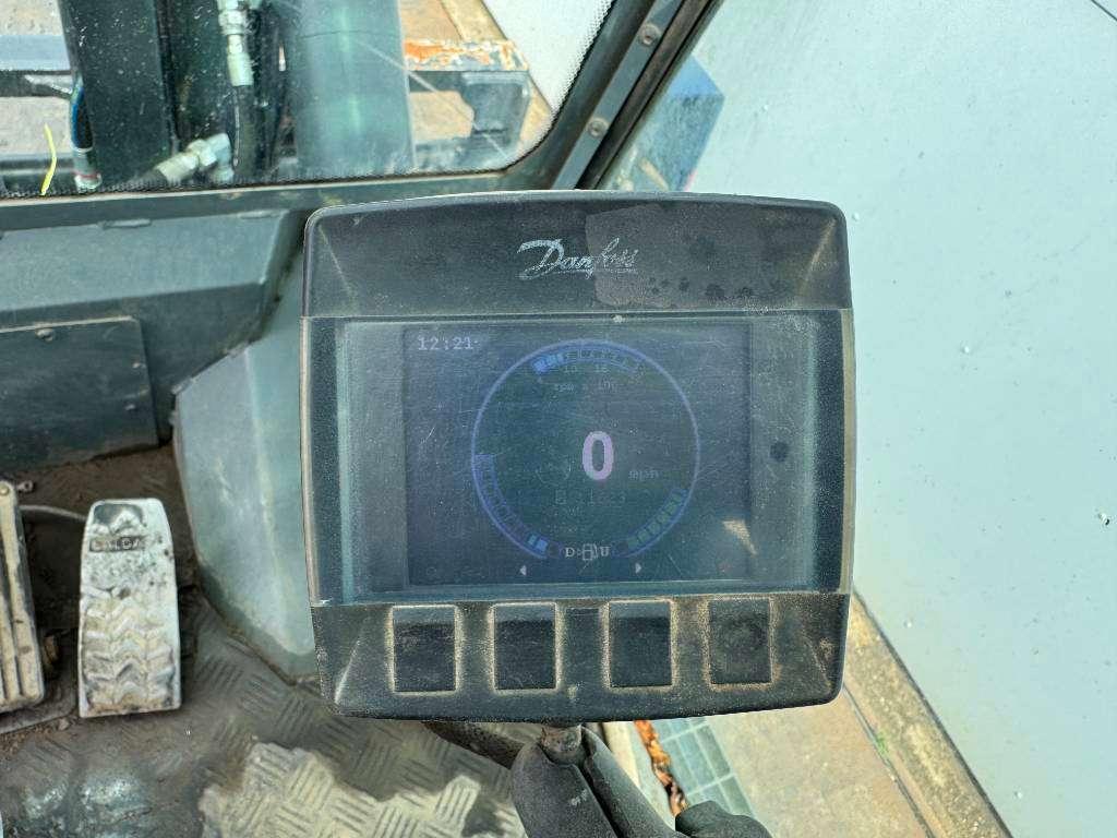 Kalmar DCG 140-6T - Duplex / Side Shift / Fork Positioner Photo 12