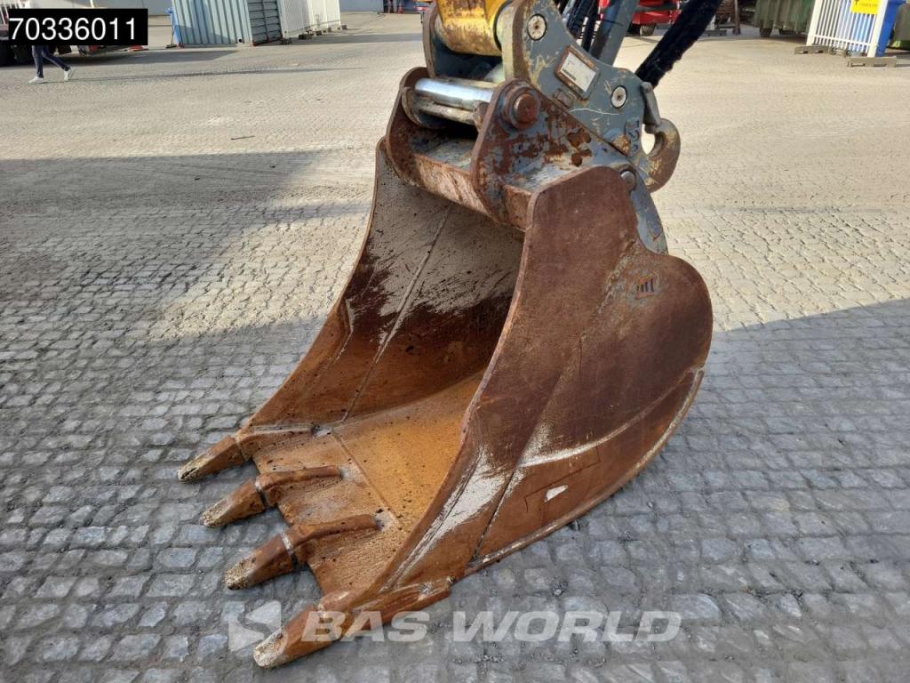 Liebherr A918 Photo 14