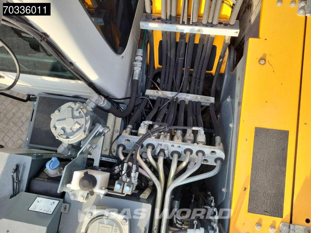 Liebherr A918 Photo 16