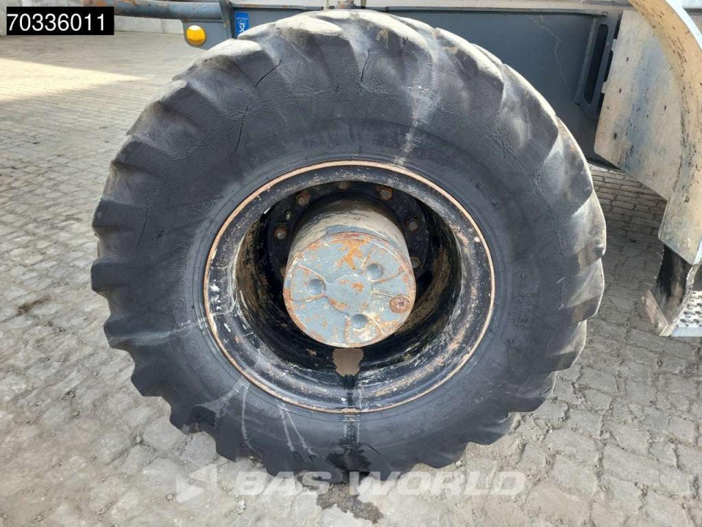 Liebherr A918 Photo 27