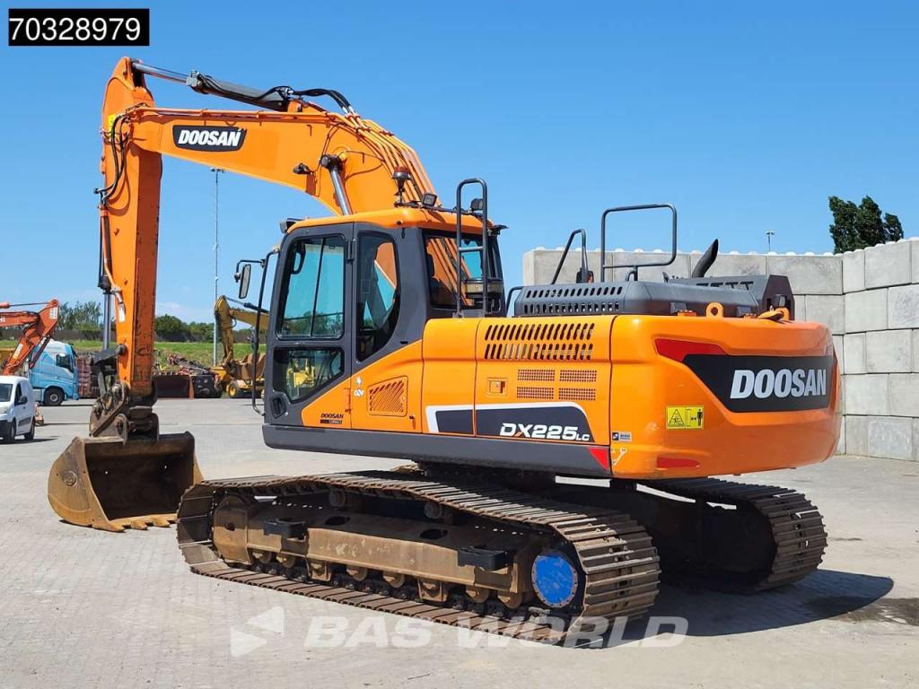 Doosan DX225 LC-5 Photo 2