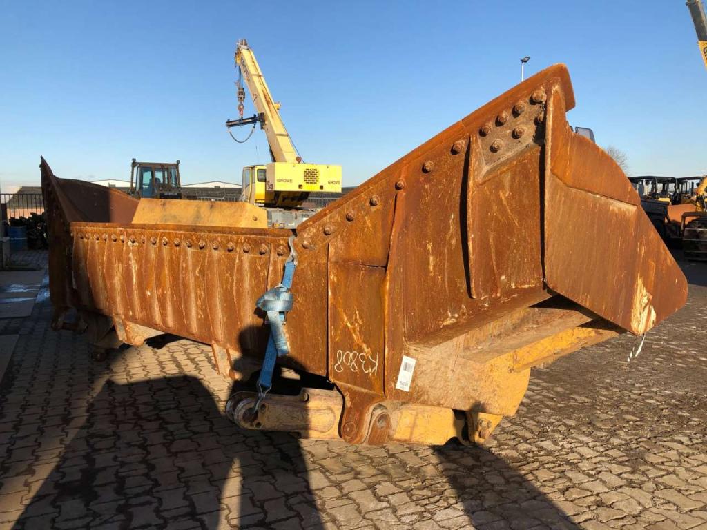Caterpillar D9U Blade Photo 12