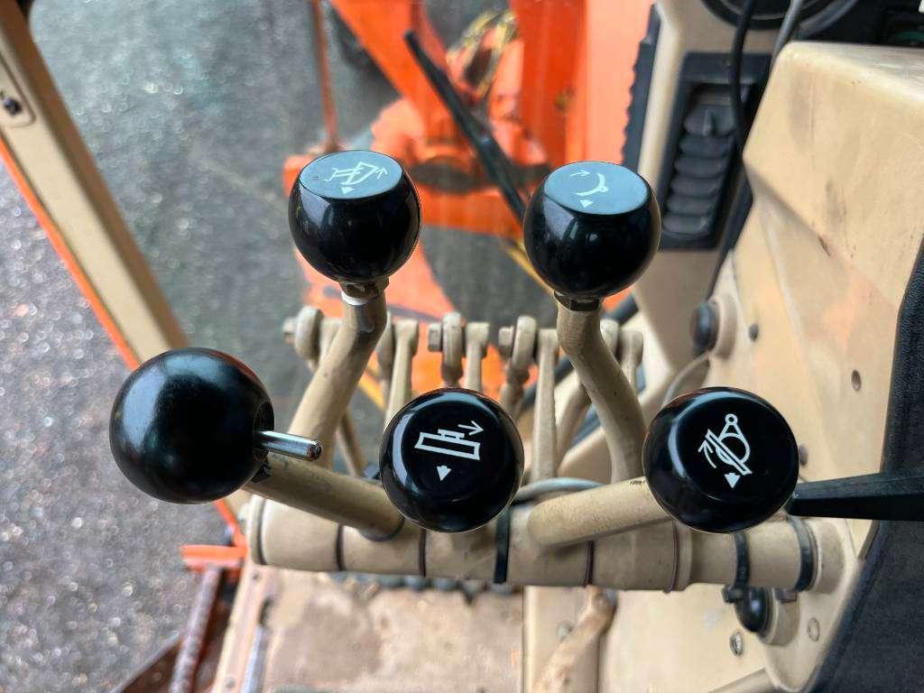 Caterpillar 120H - CE CERTIFIED / Front Blade / ripper Photo 10