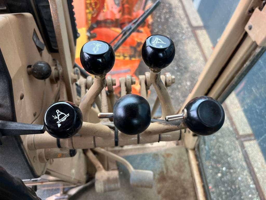 Caterpillar 120H - CE CERTIFIED / Front Blade / ripper Photo 12