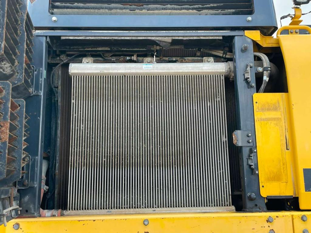 Komatsu PC490LC-11E0 Photo 27