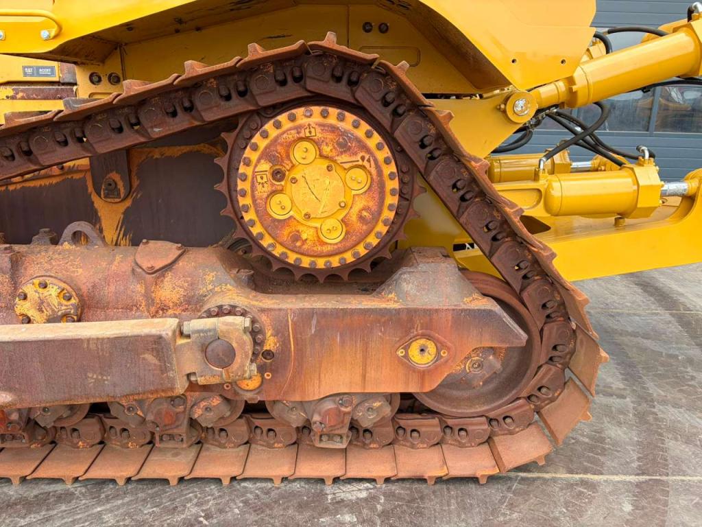 Caterpillar D8T Photo 12