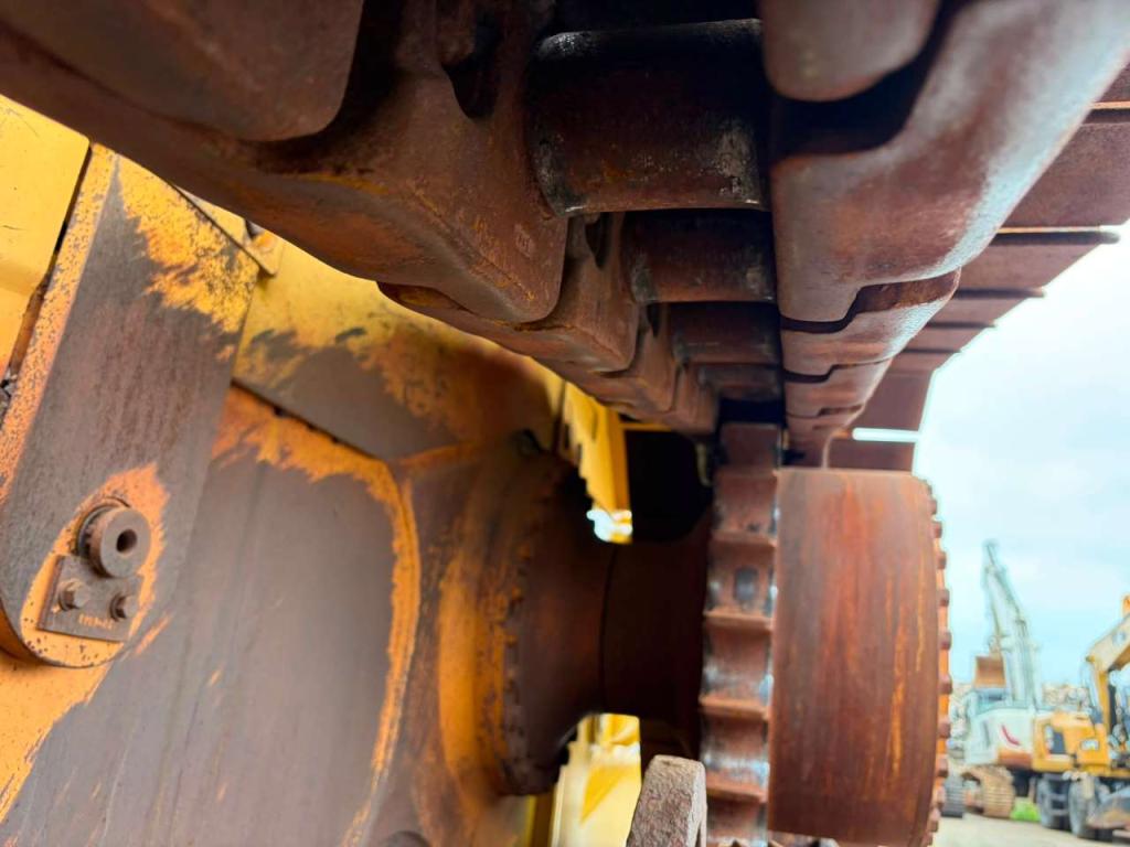 Caterpillar D8T Photo 14
