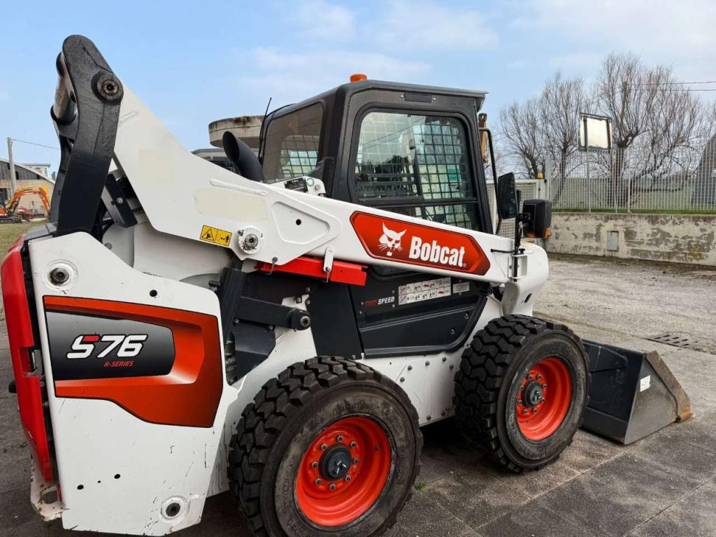 Bobcat S76 Photo 4