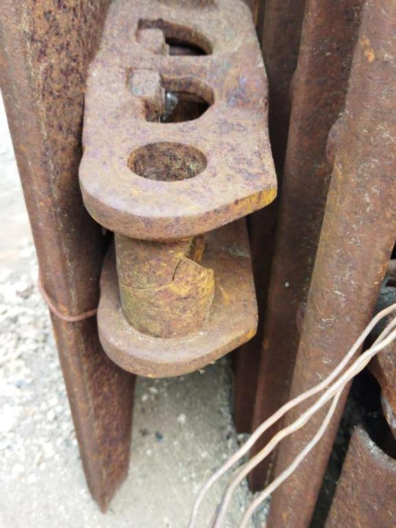 Chaînes pour Caterpillar 312 B Photo 2