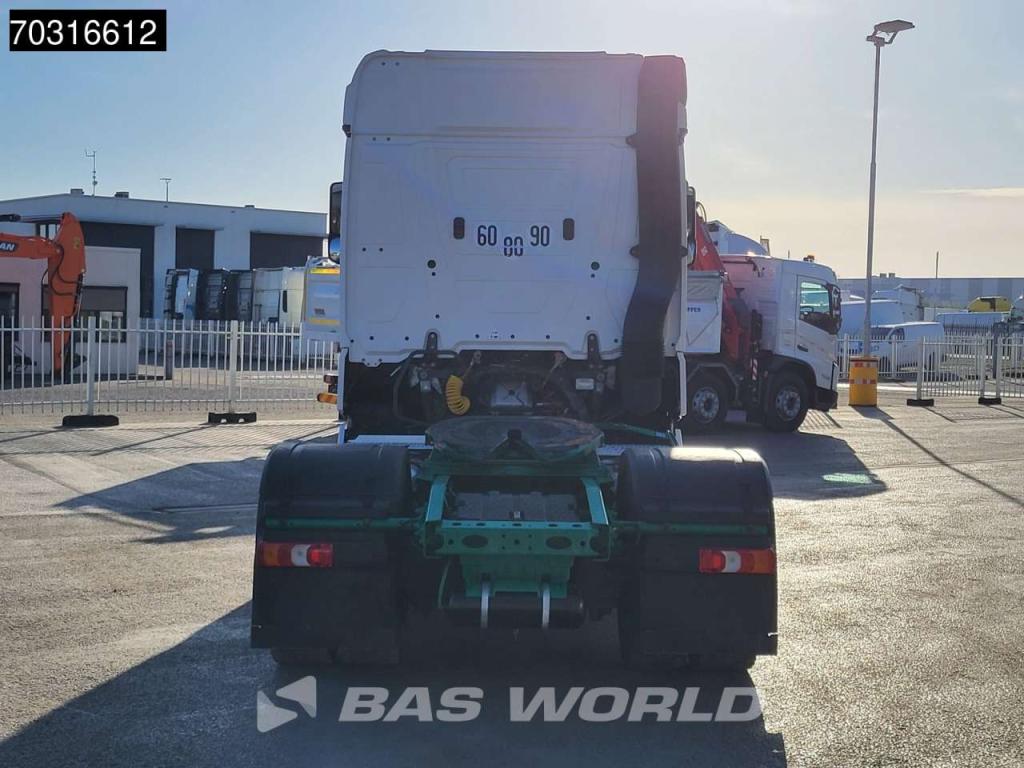 Mercedes-Benz Actros 1851 4X2 StreamSpace Retarder Photo 10