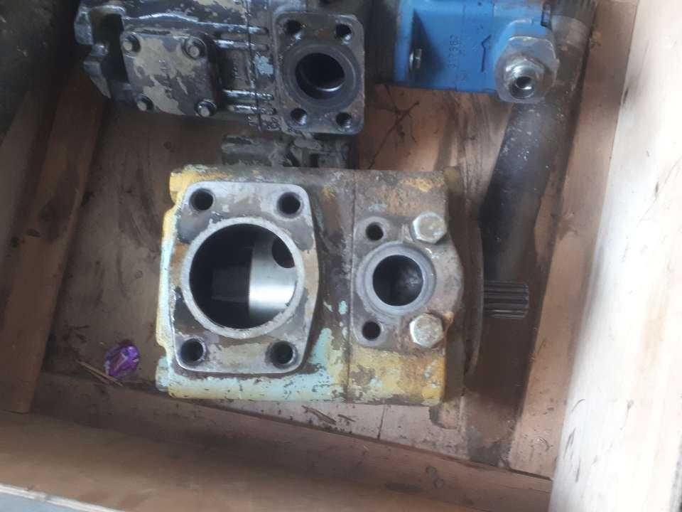 Pompe hydraulique pour Volvo L150 Photo 3