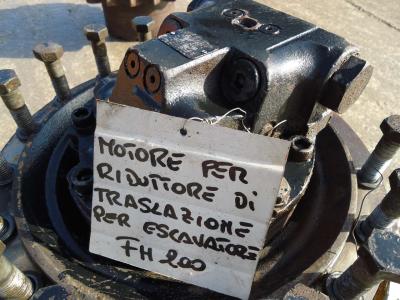 Moteur de translation pour Fiat Hitachi FH200 en vente par OLM 90 Srl