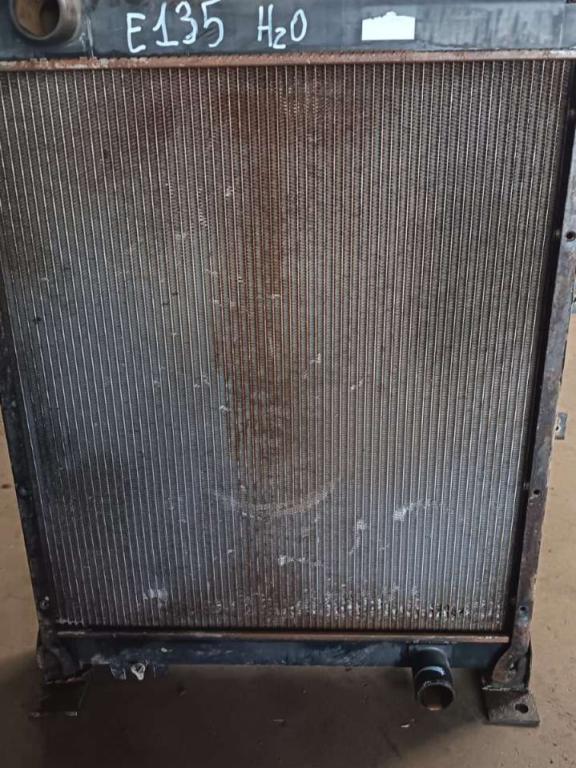 Radiateur eau pour Fiat Kobelco E 135 Photo 5