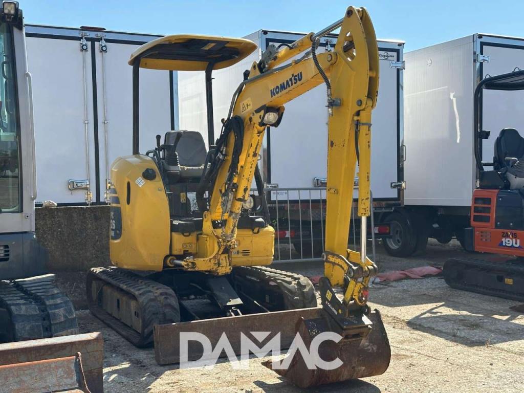 Komatsu PC26MR-3 Photo 2