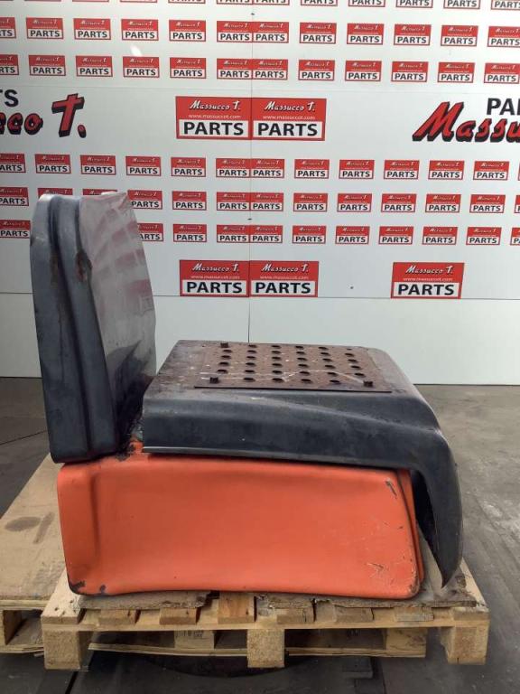 Tiroir de rangement pour Hitachi ZX160LC Photo 3