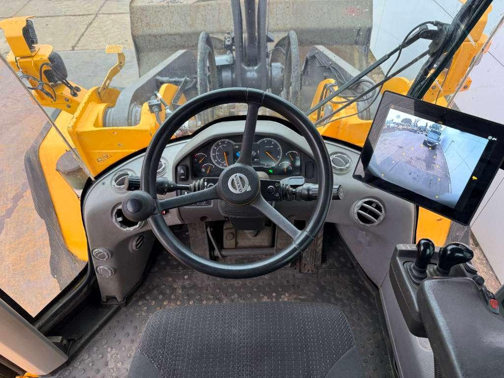 Volvo L180H - German Machine / Automatic Greasing Photo 9