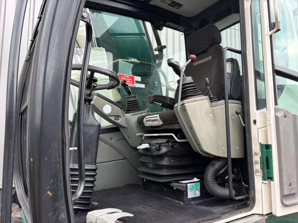 Liebherr A916 Photo 17