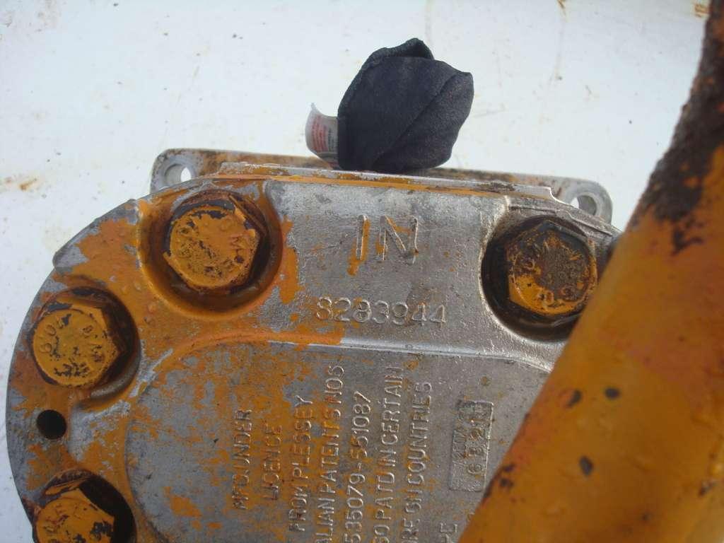 Pompe hydraulique pour FIAT ALLIS - DOZER FL10B -  AD10 Photo 1