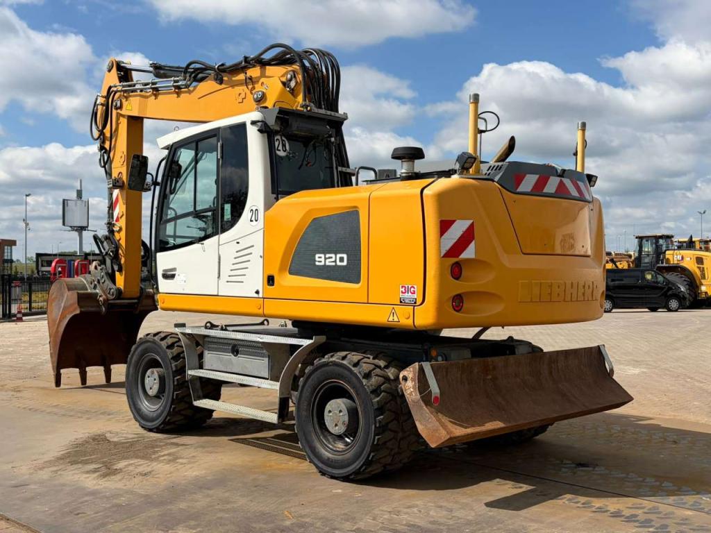 Liebherr A920 Photo 3
