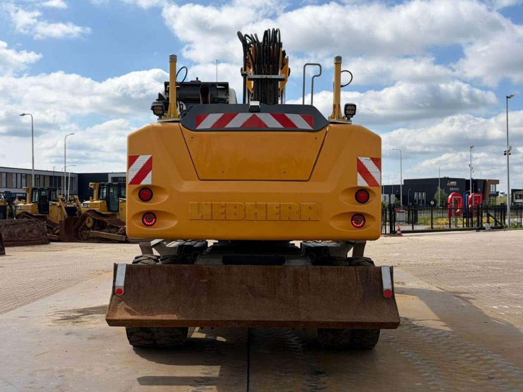 Liebherr A920 Photo 4