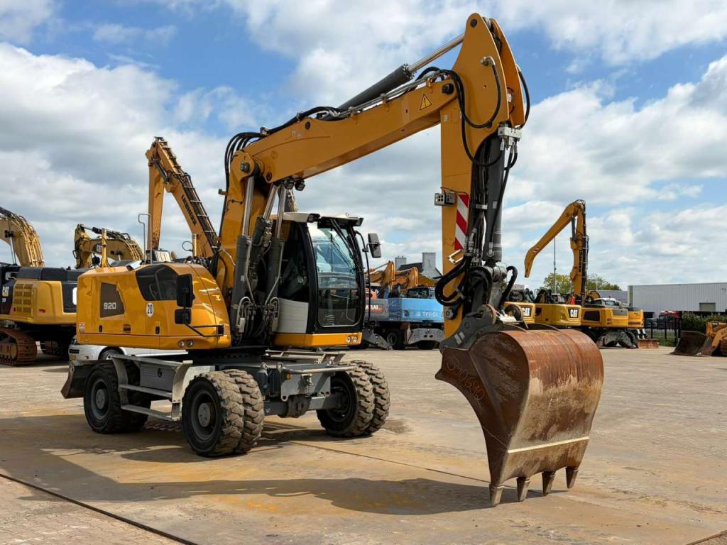 Liebherr A920 Photo 5