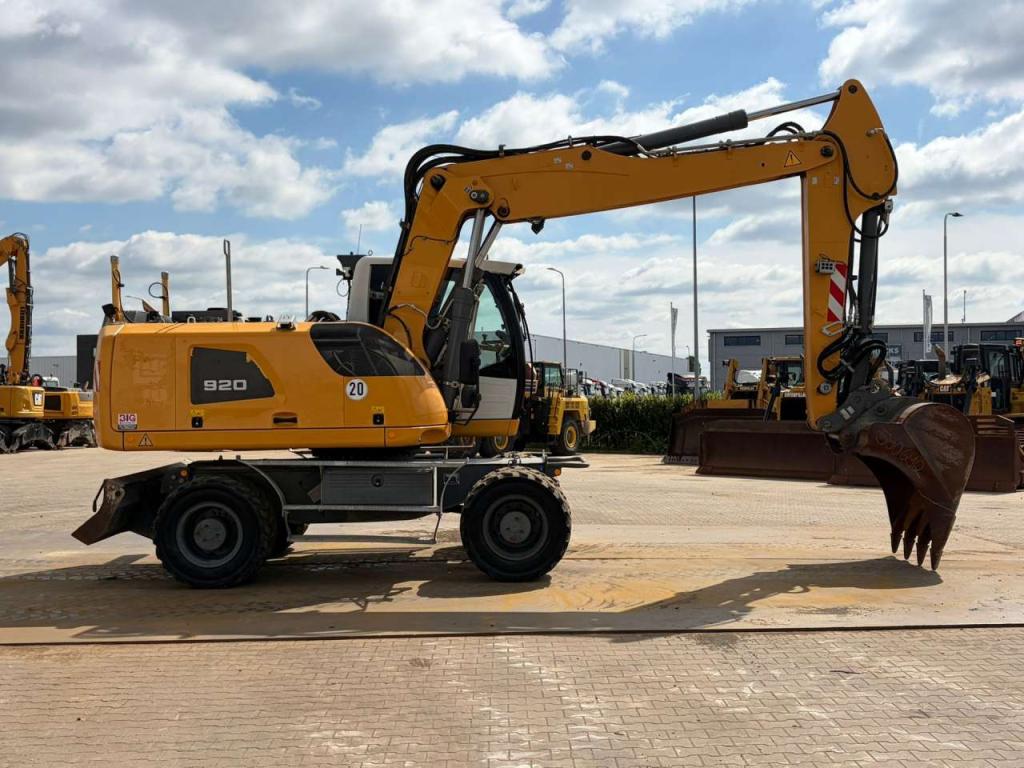 Liebherr A920 Photo 6