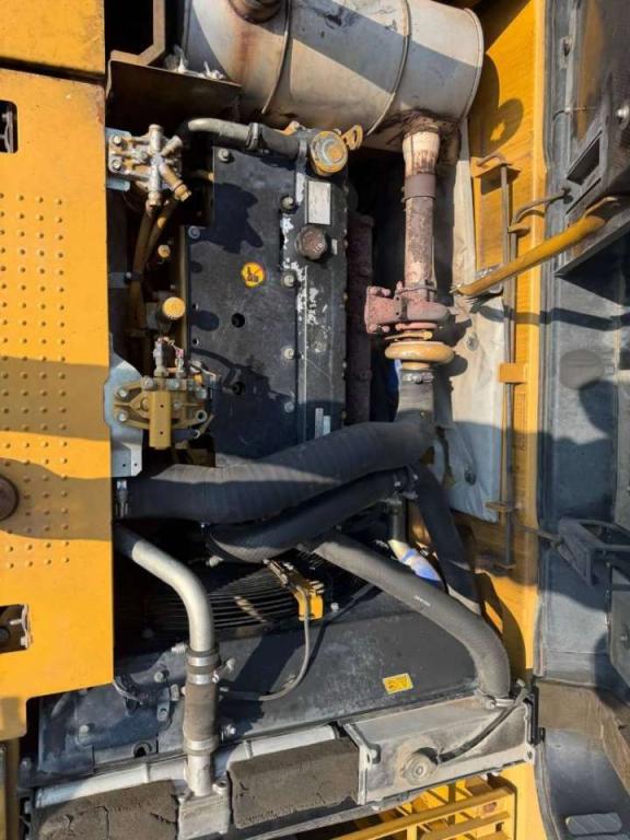 Caterpillar 323 D L Photo 30