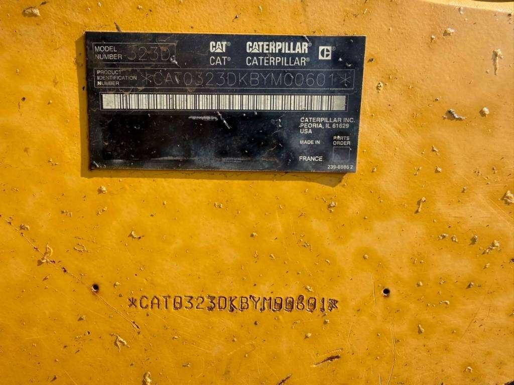 Caterpillar 323 D L Photo 6