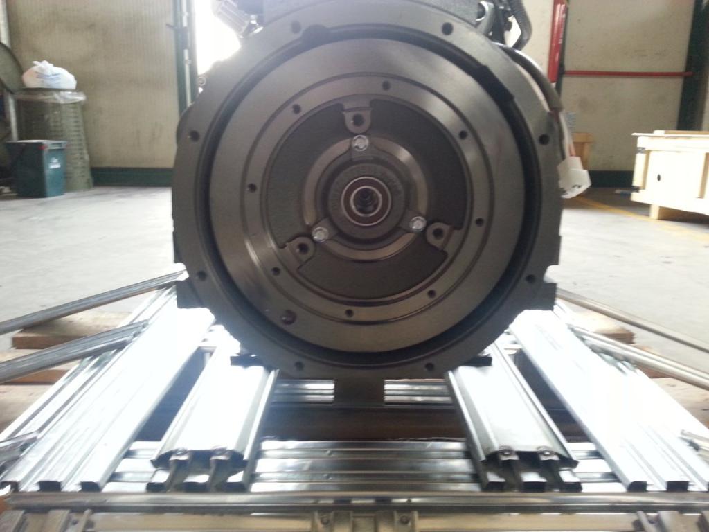 Yanmar 3TNV70 Photo 2