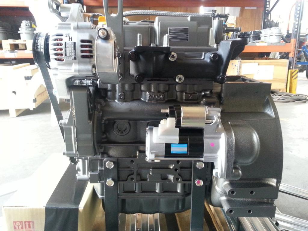 Yanmar 3TNV70 Photo 5