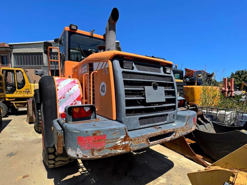 Doosan DL300 Photo 4