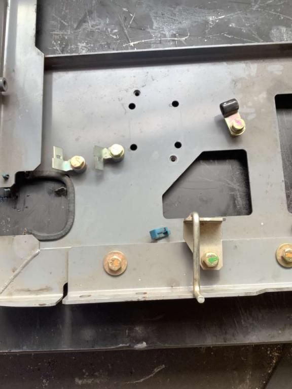 Capot et panneau de carrosserie pour Hitachi ZX 135-5 Photo 3