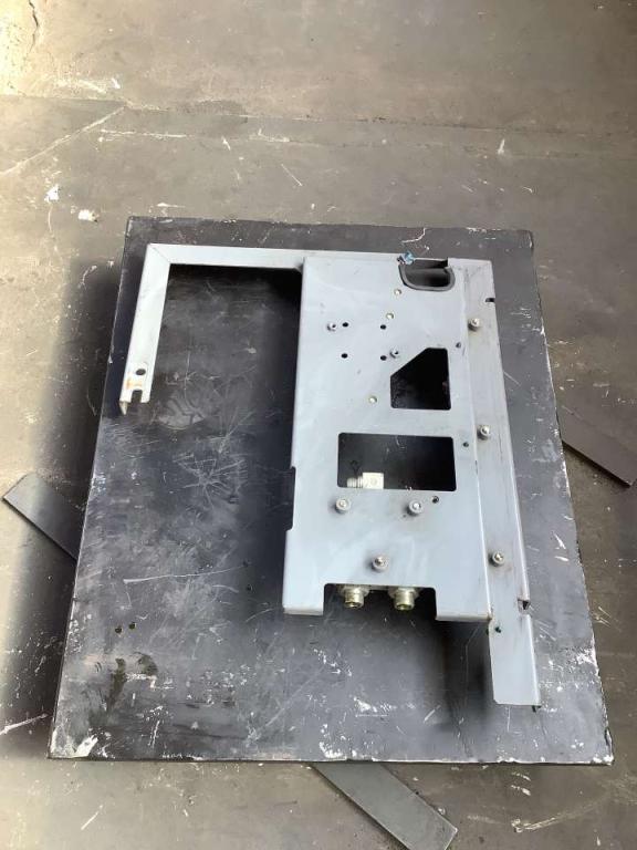 Capot et panneau de carrosserie pour Hitachi ZX 135-5 Photo 6