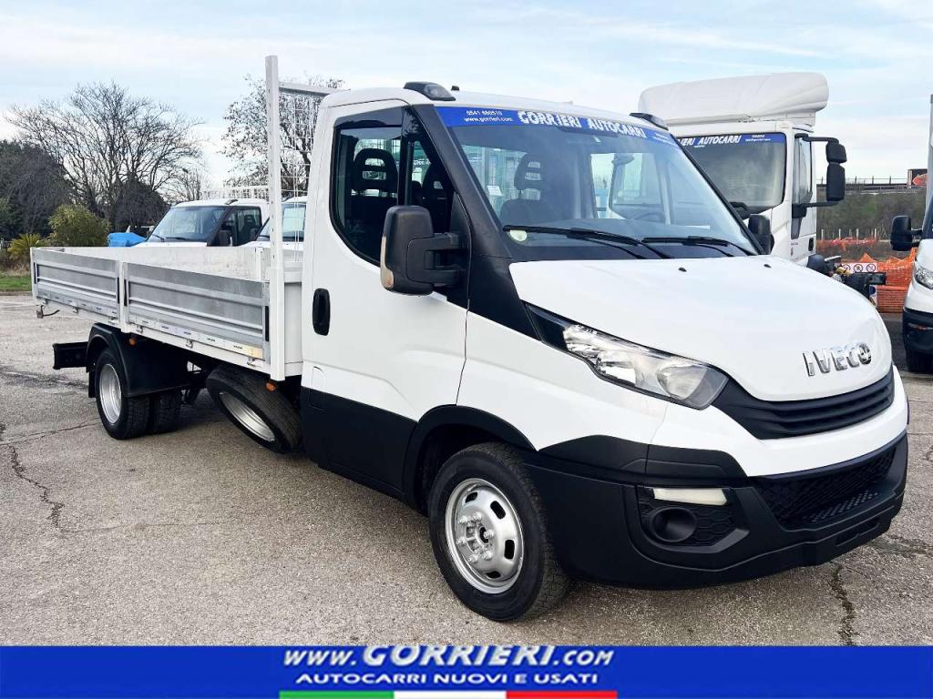 Iveco 35-140 Photo 2