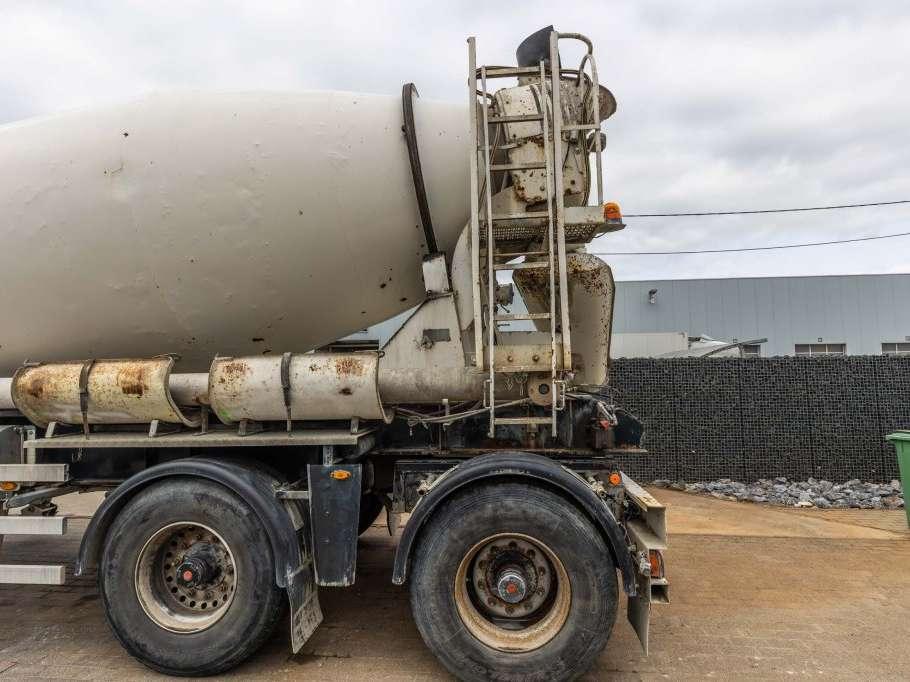Renders BETON MIXER 12M3 + MOTOR (MALAXEUR/MISCHER) Photo 16