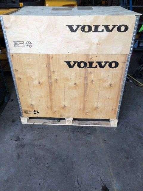 Volvo Volvo parts, NEW and USED availlable Photo 2