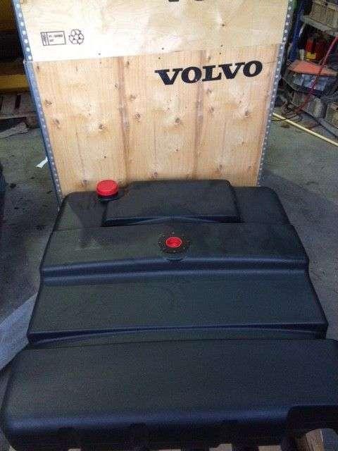 Volvo Volvo parts, NEW and USED availlable Photo 7