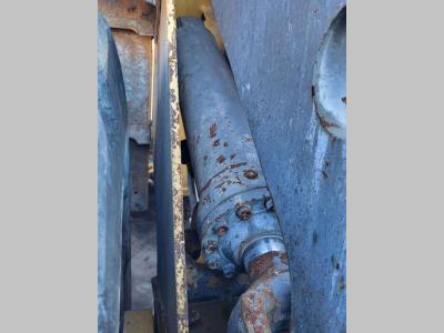 Volvo lift cylinder 17230574 for Volvo L180G, L180H en vente par Balavto
