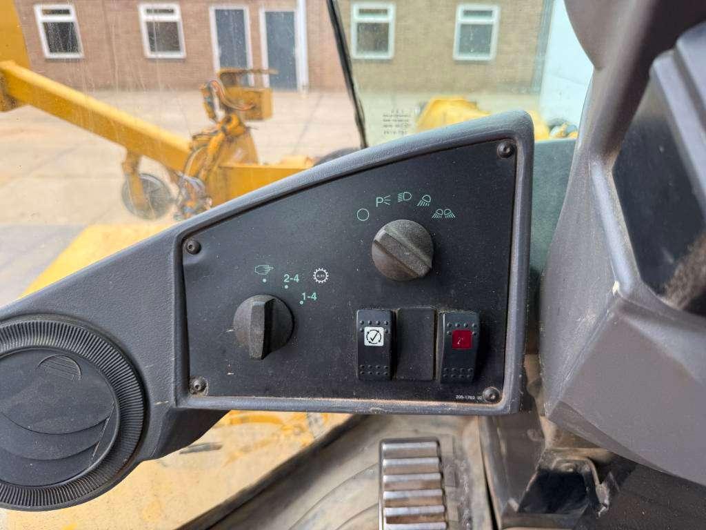 Caterpillar 938G - Automatic Greasing / Excellent Condition Photo 10