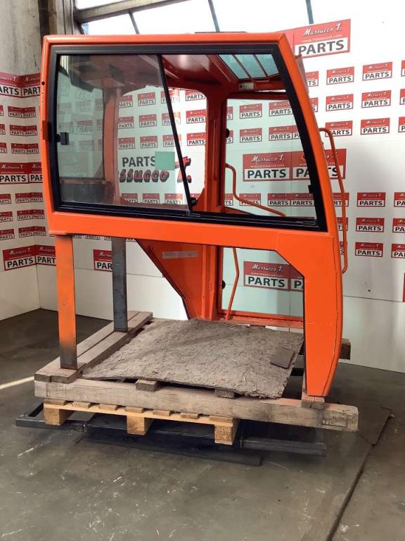 Cabine pour Yanmar VIO 80 Photo 3