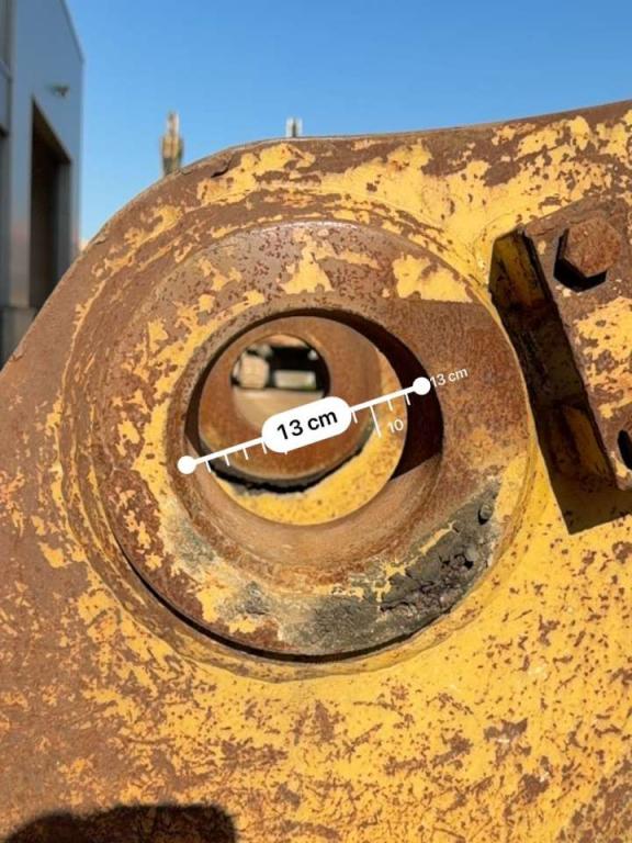 Caterpillar Caterpillar teeth Bucket 385 Photo 8