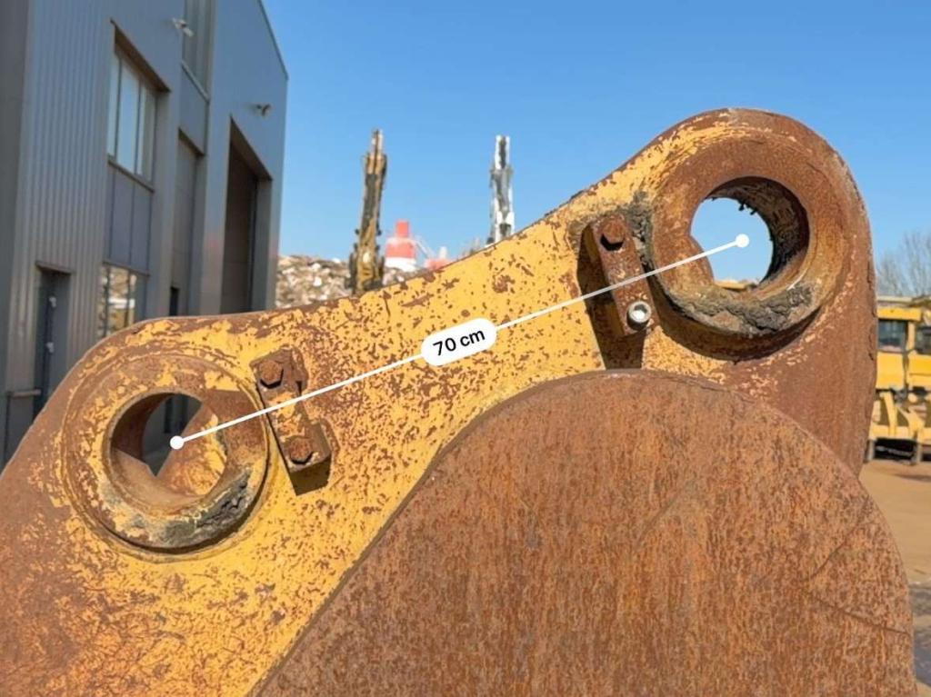 Caterpillar Caterpillar teeth Bucket 385 Photo 9