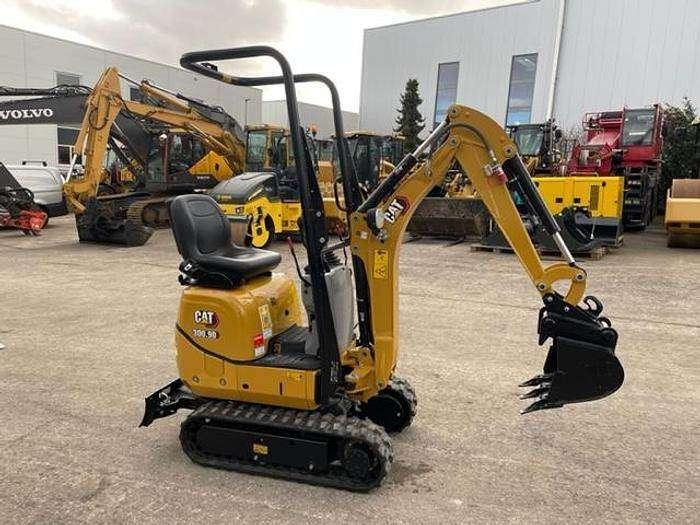 Caterpillar 300.9D Photo 1
