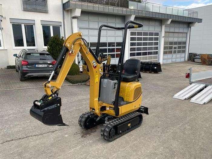Caterpillar 300.9D Photo 4