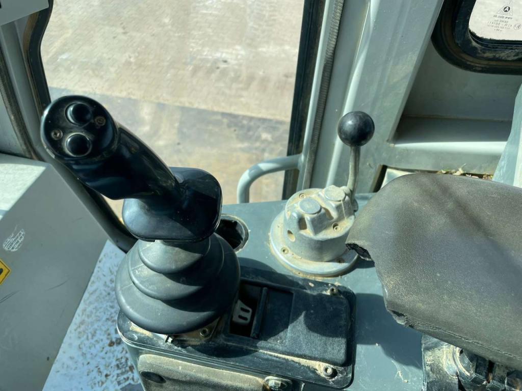 Liebherr LR622B Photo 24