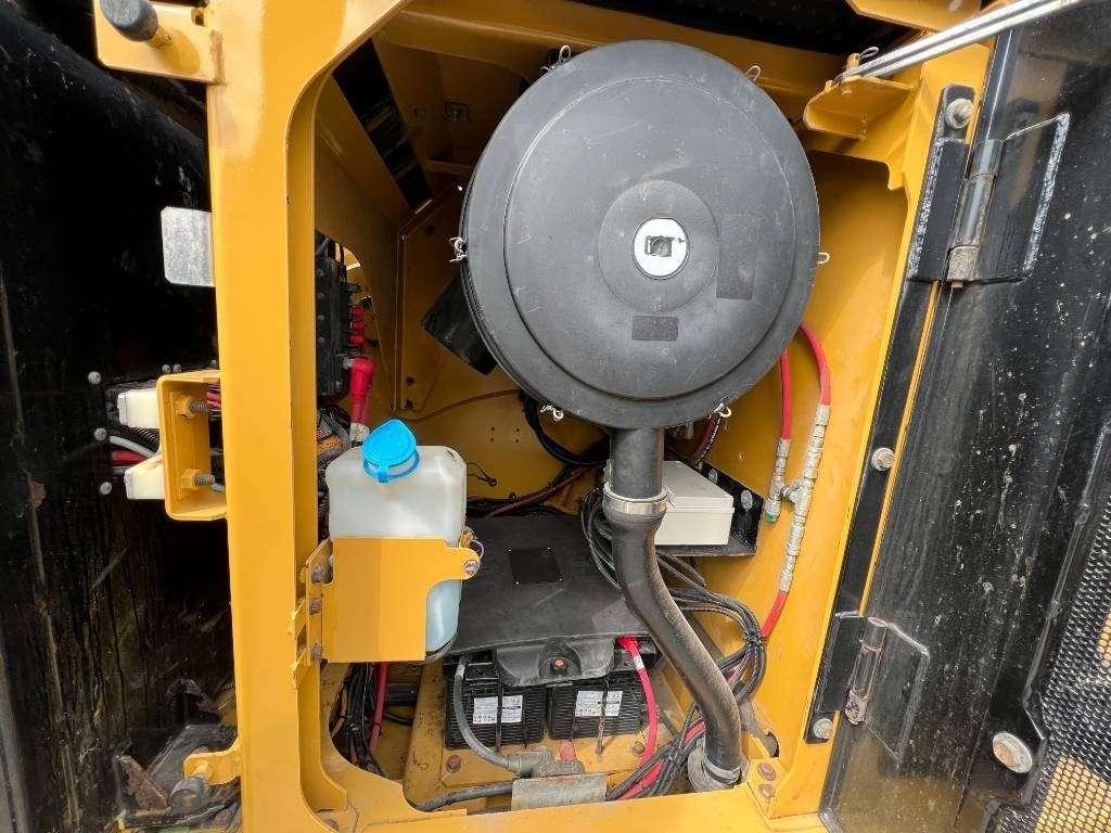 Caterpillar 374FL ME | U/C 70%! Photo 29