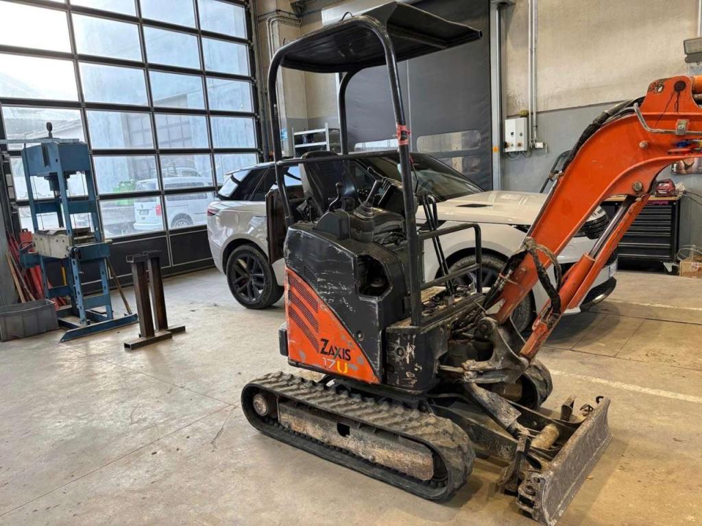 Hitachi ZX17U-2 YLR Photo 2