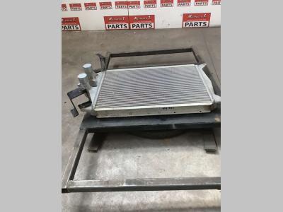 Radiateur intercooler pour New Holland E385 en vente par Massucco T. Srl Area Ricambi