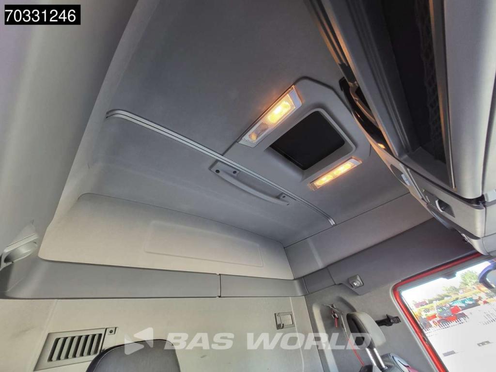 Renault T 460 4X2 SleeperCab Hydraulic Photo 27