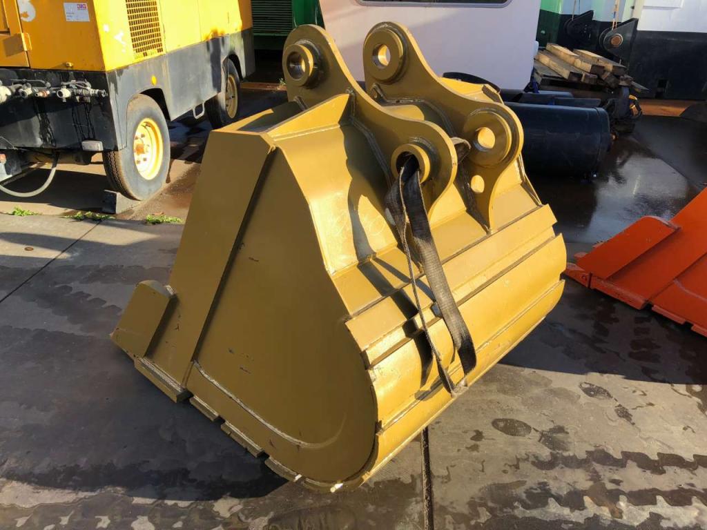 Caterpillar 325B 47 inch HDBucket Photo 3